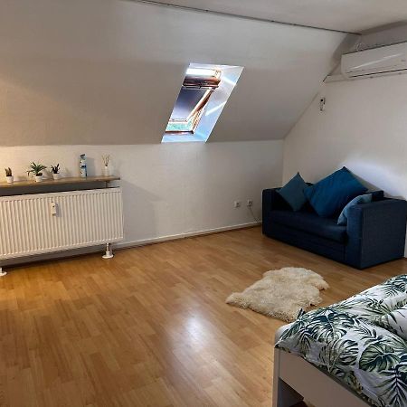 A&V Apartments Gemuetliche Rheinblick Wohnung Apt Daisy Дуйсбург Екстериор снимка